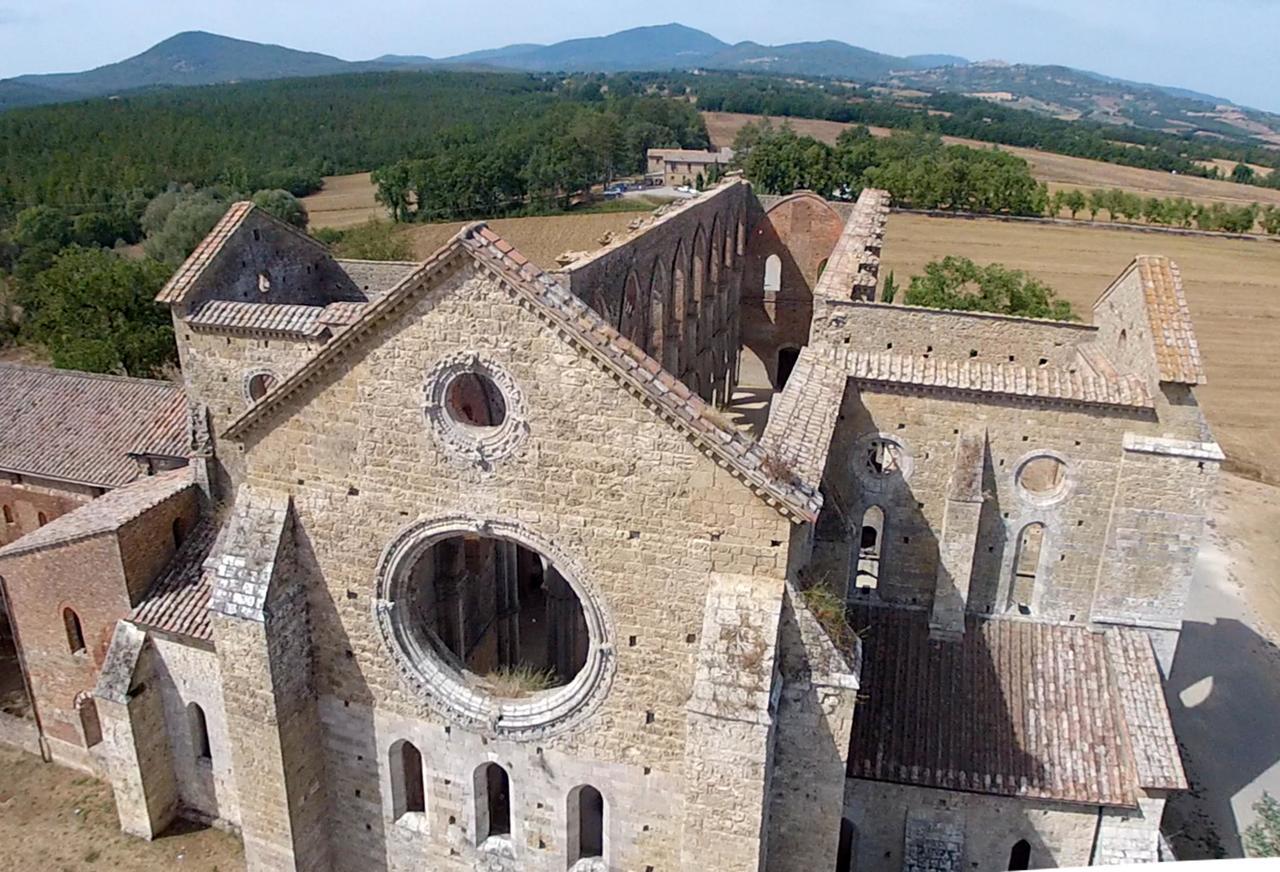 Casale San Galgano Aparthotel Chiusdino Exteriör bild