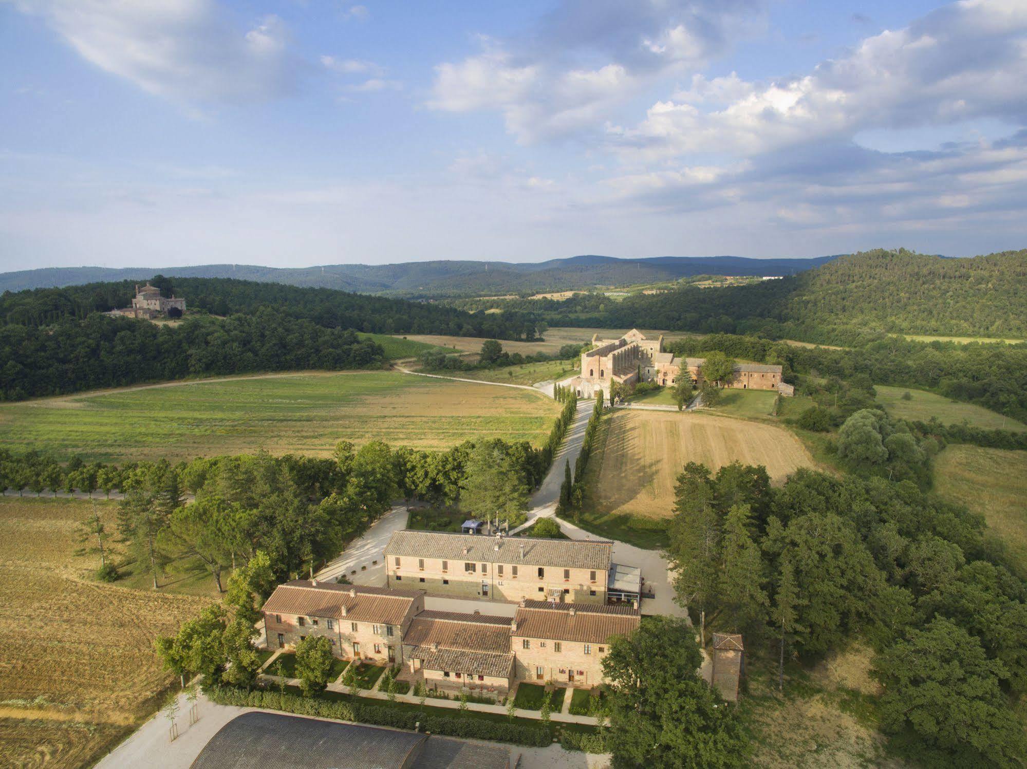 Casale San Galgano Aparthotel Chiusdino Exteriör bild